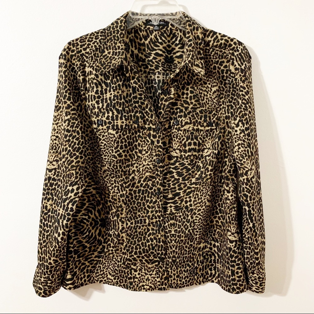 Notations Petites Leopard Print Button Front Poin… - image 2